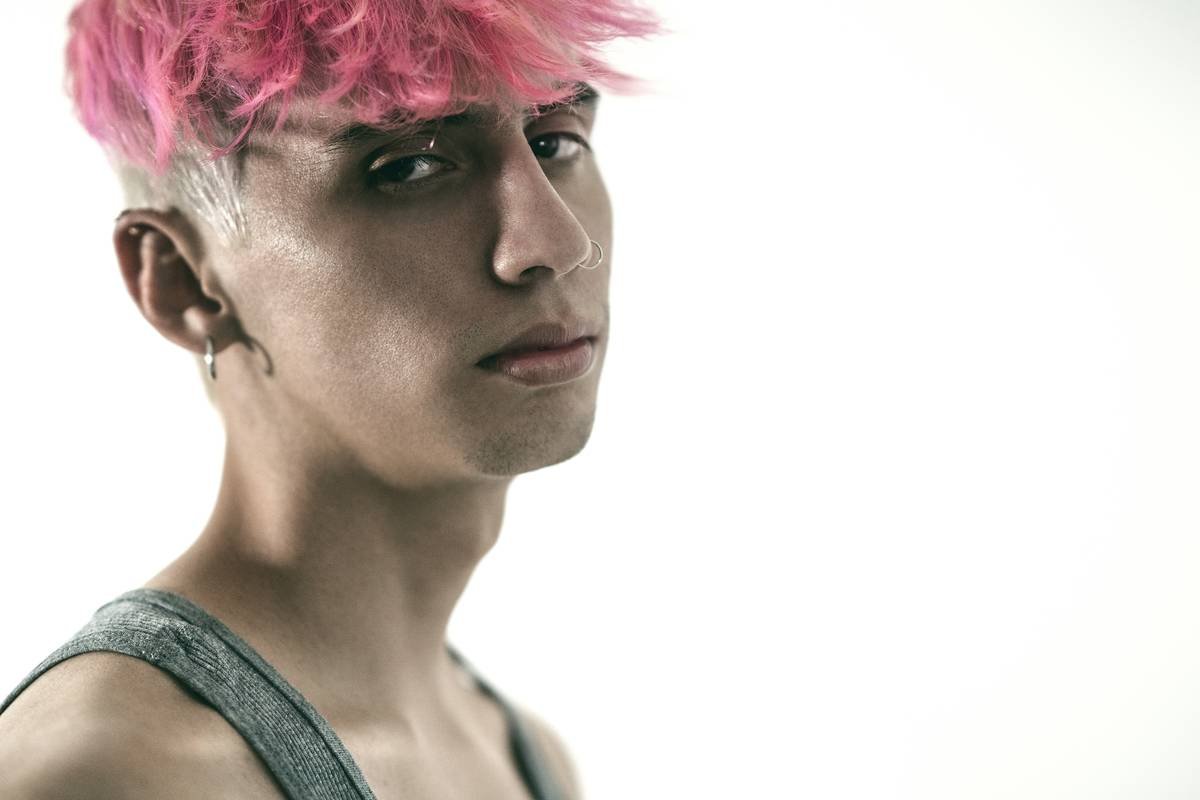 Creative Additions: How Hair Spikes Are Reinventing Accessory Styling (Without Melting Your Edges)